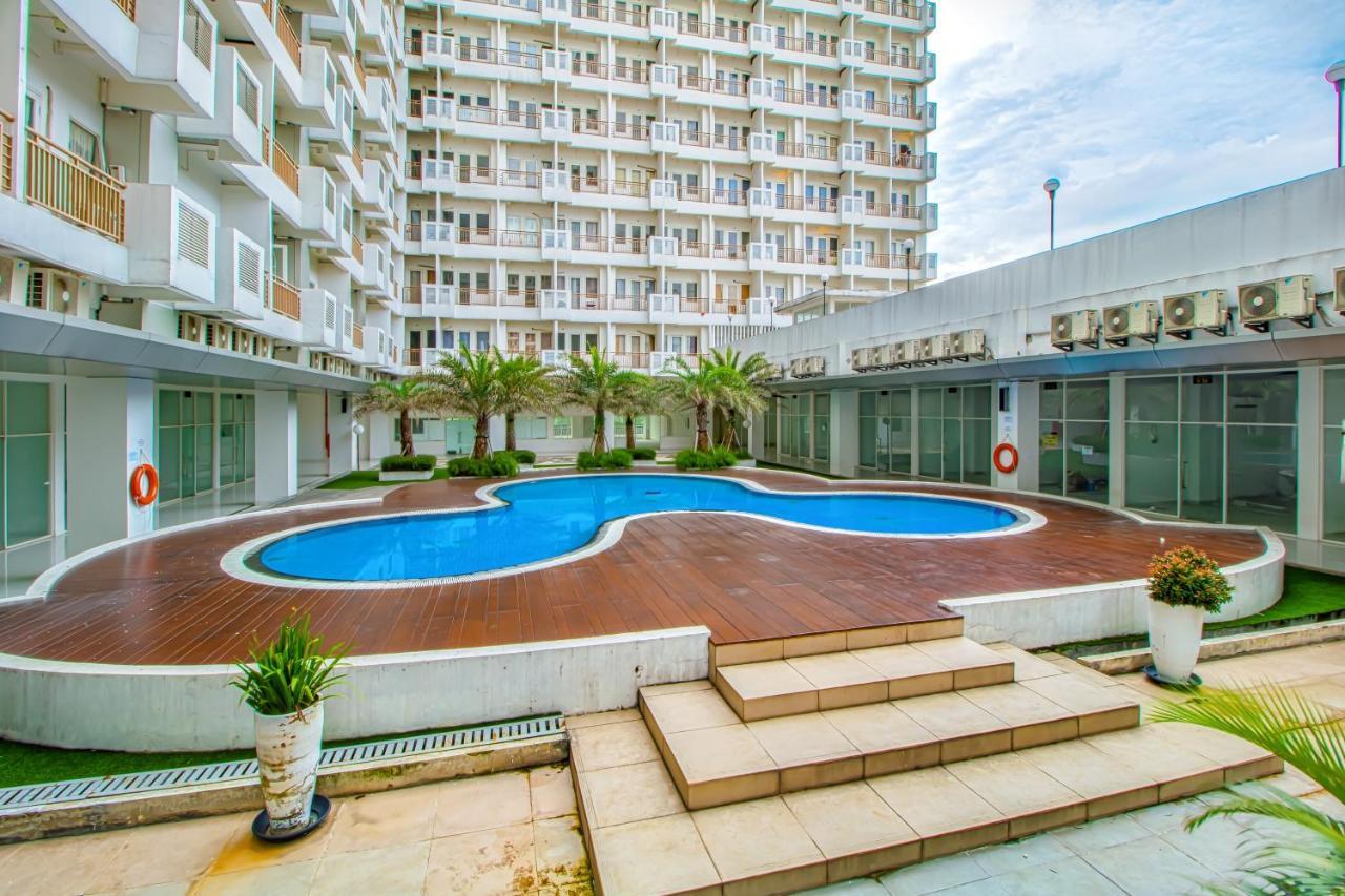 Skyland Sentul Tower Apartment Богор Екстер'єр фото